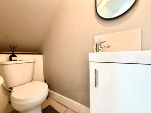 En-Suite WC- click for photo gallery